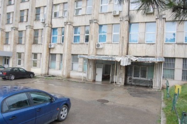 Un bărbat a făcut infarct pe câmp, la Valu
